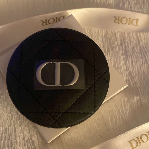 Dior Compact Mirror - Picture 4 of 5